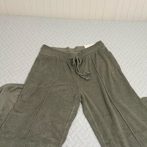 Olive Green Comfortable Sweatpants